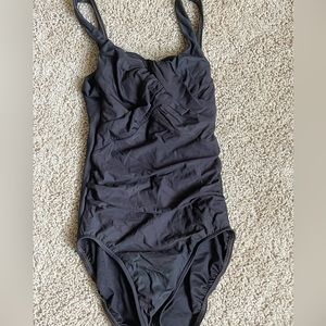 Lands End Tummy Control One Piece, Size 6L